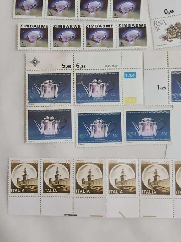 Mixed Stamps: RSA, Zimbabwe, Italia