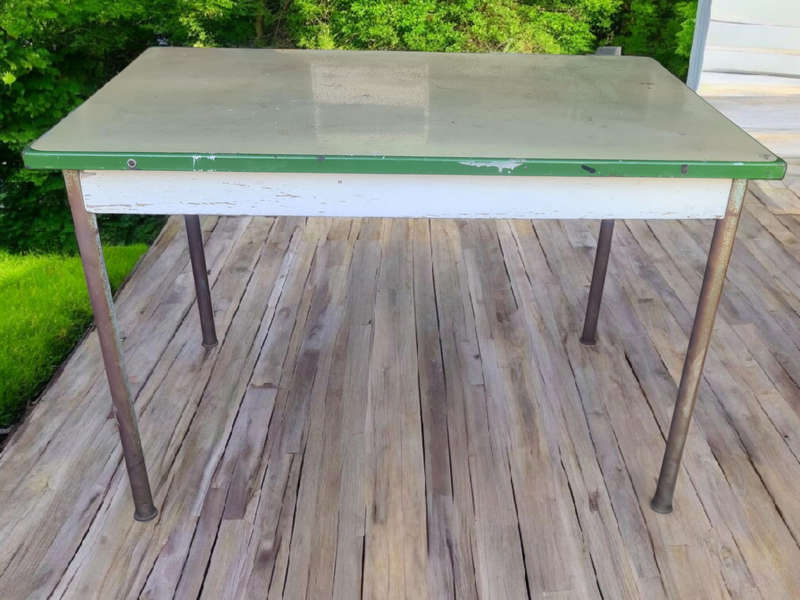 Kango Ware table with enamel top