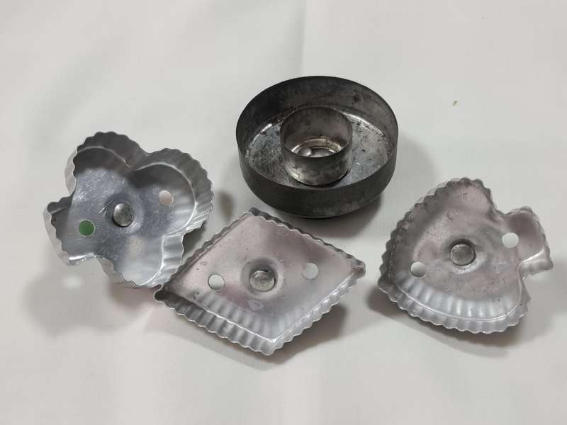 X3 Vintage cookie cutters and a donut cutter