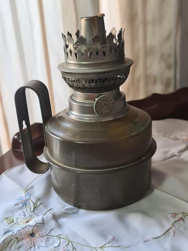 Brass oil/Parafine lamp
