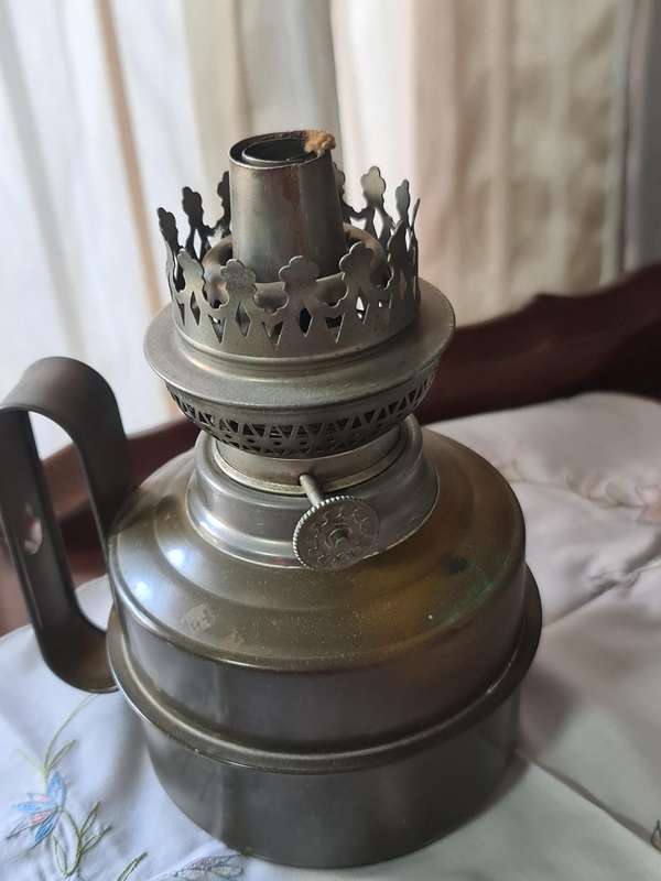 Brass oil/Parafine lamp
