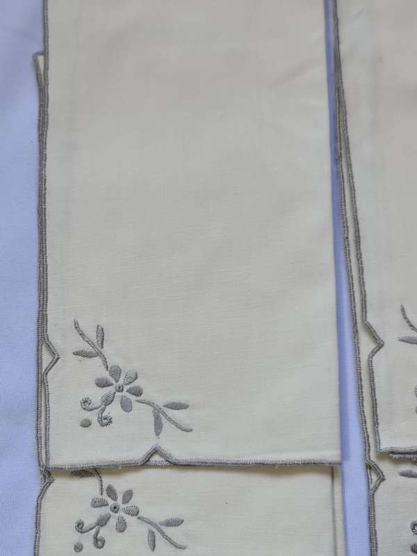 X6 Vintage Serviettes  Size 260x260mm