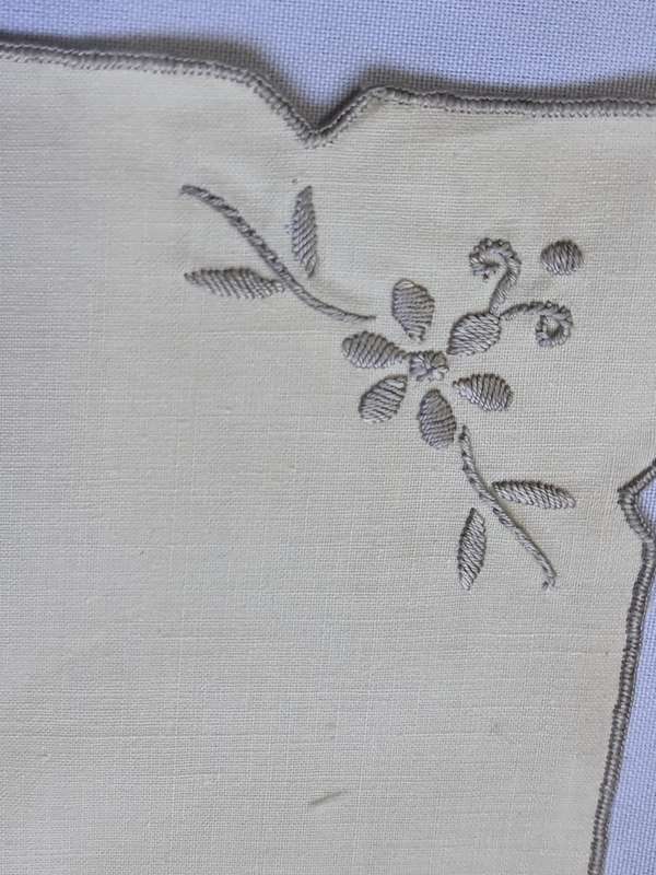 X6 Vintage Serviettes  Size 260x260mm