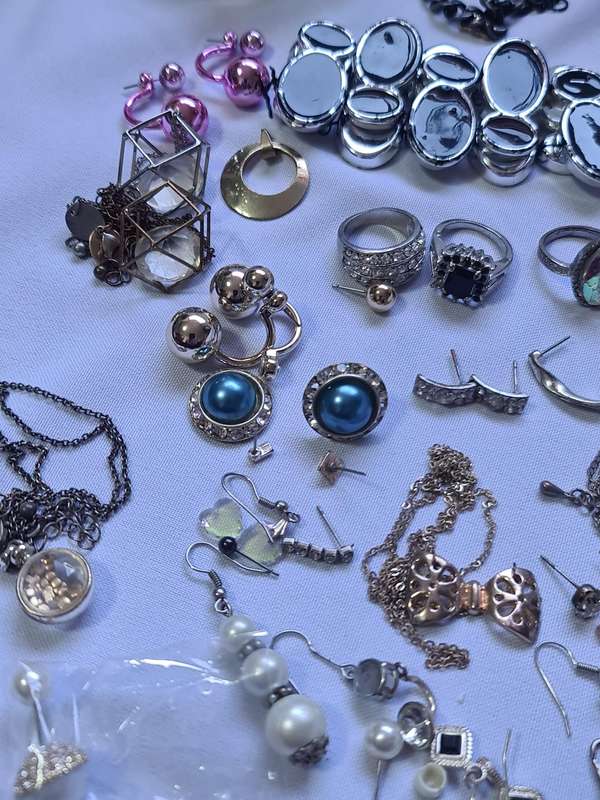 Mixed jewelry