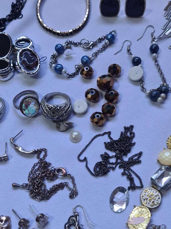 Mixed jewelry