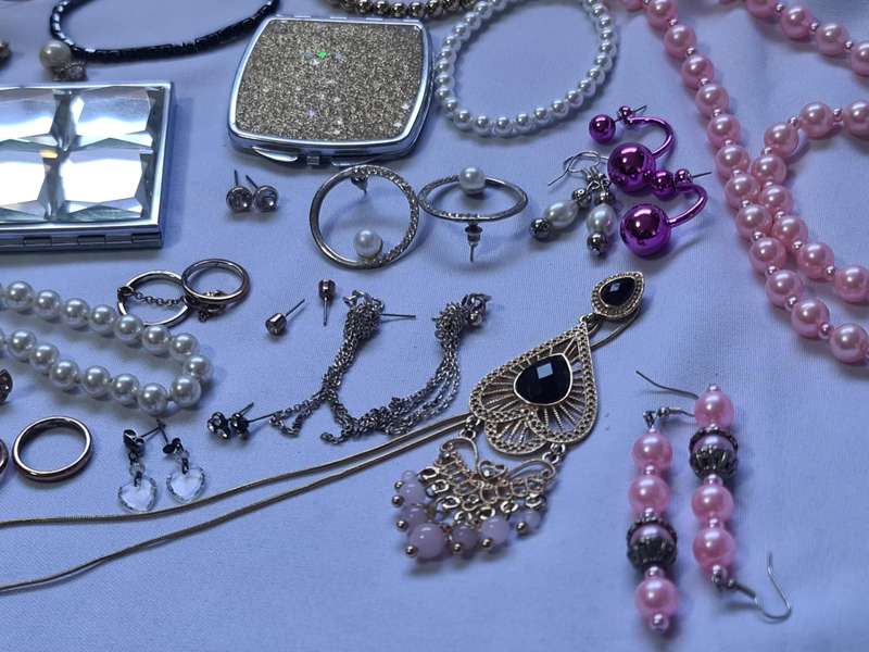 Mixed Vintage Jewelry and 2 hand bag mirrors.