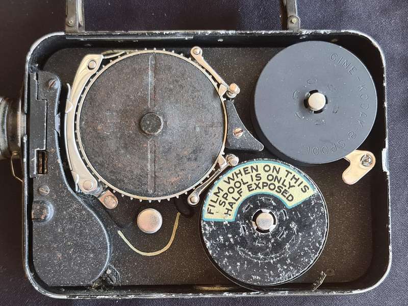 Cine-"Kodak" - eight Model 20. Kodak Limited. London. Made in Great Britain.
