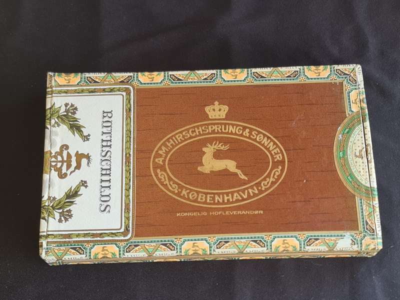 Vintage Rothchilds cigar box