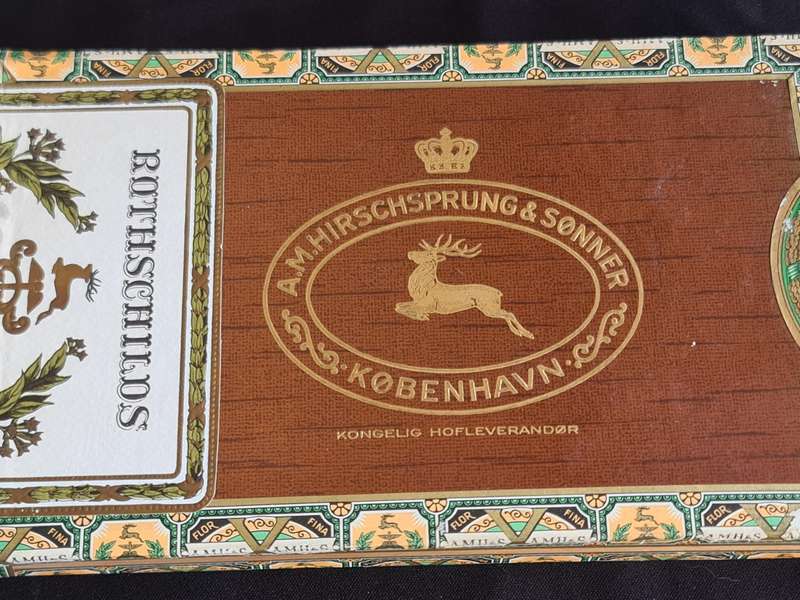 Vintage Rothchilds cigar box