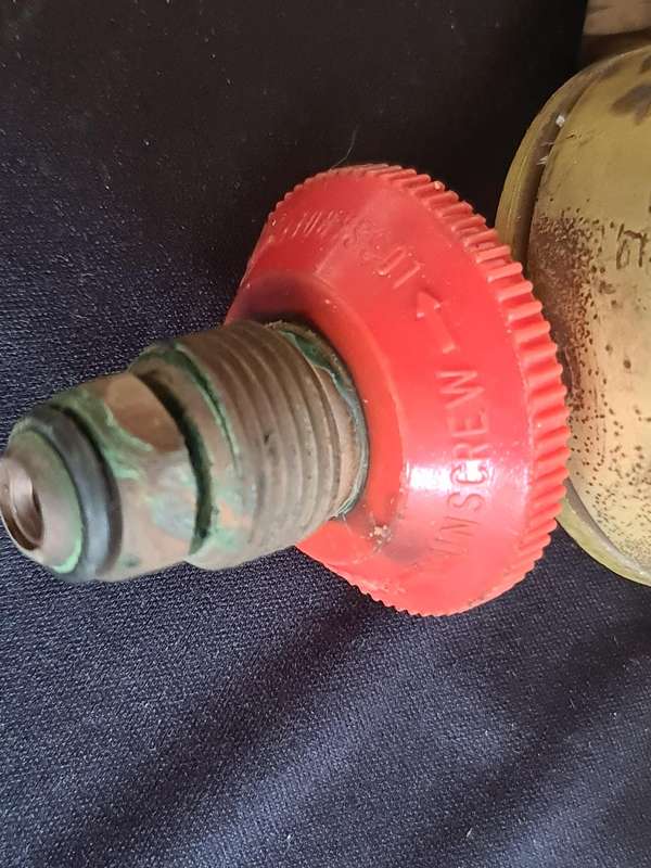 Cadac Gas Lamp and vintage Afrox regulator, etc.