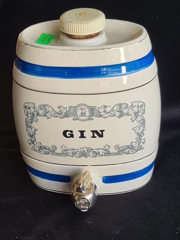 Royal Victoria Pottery, Wade England Decanter