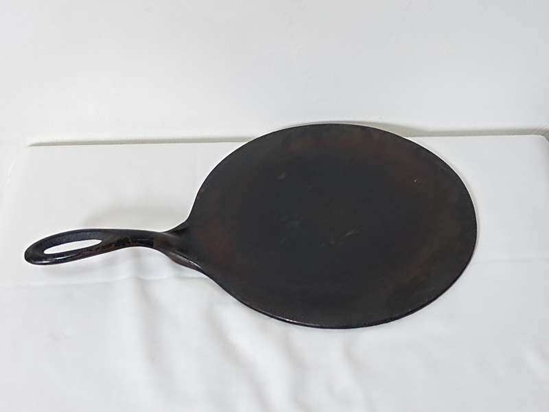 Lumenite Cast iron griddle