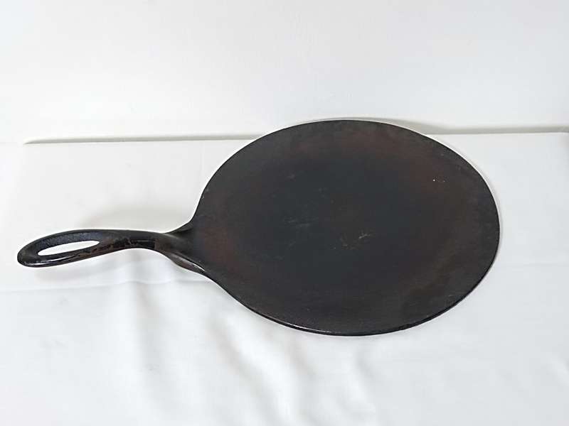 Lumenite Cast iron griddle