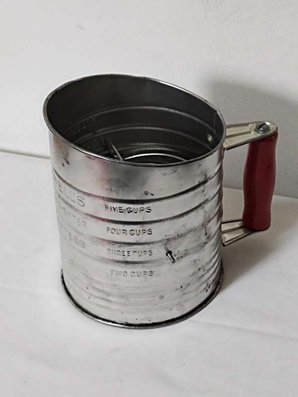 Bromwells measuring-sifter