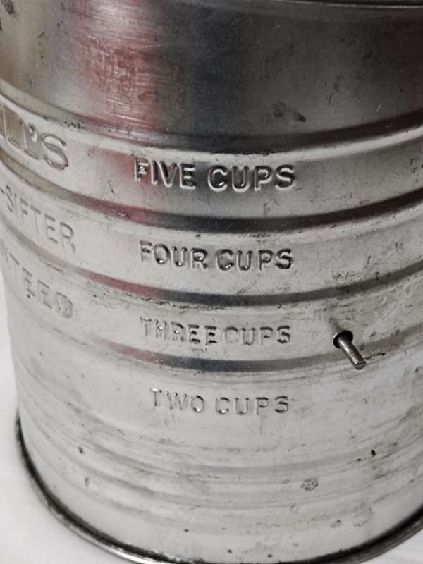 Bromwells measuring-sifter