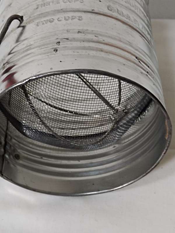 Bromwells measuring-sifter