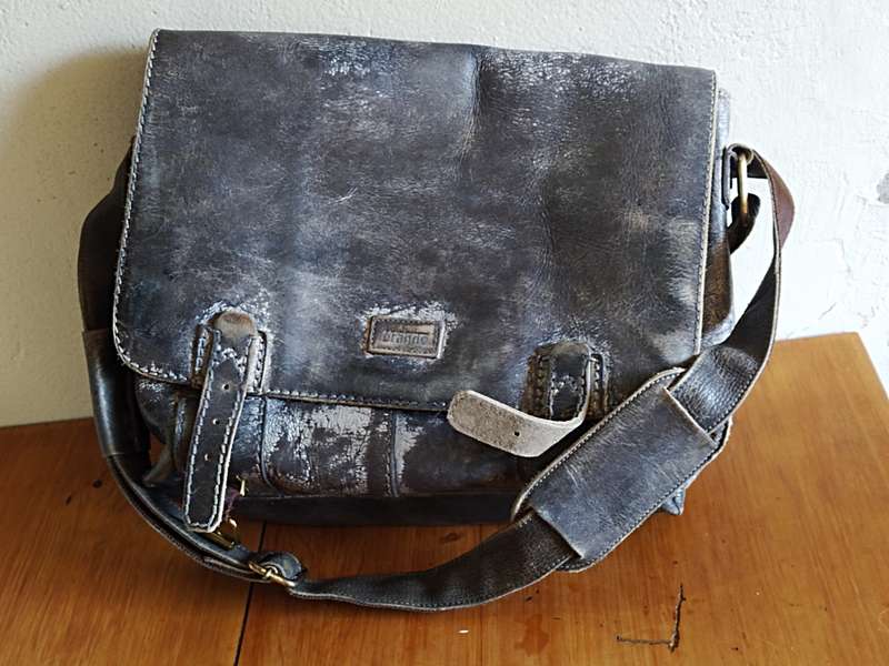 Vintage Brando leather shoulder handbag