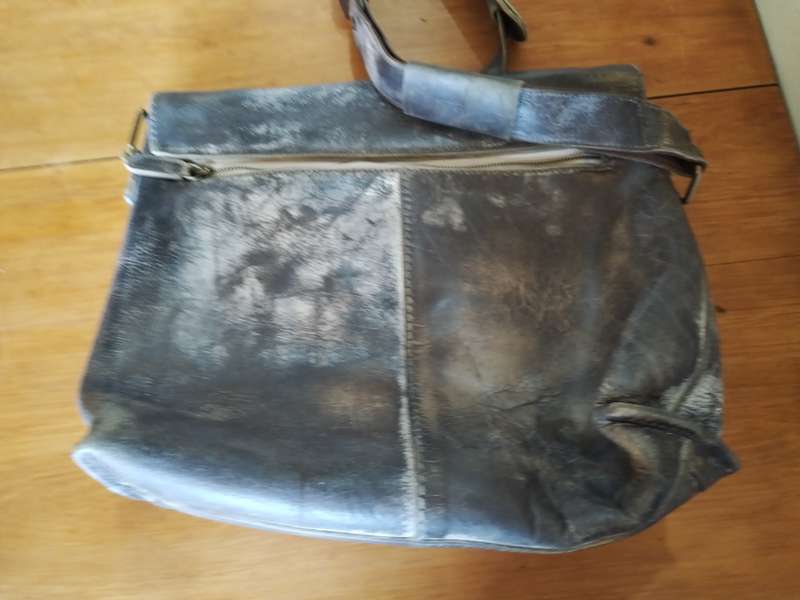 Vintage Brando leather shoulder handbag