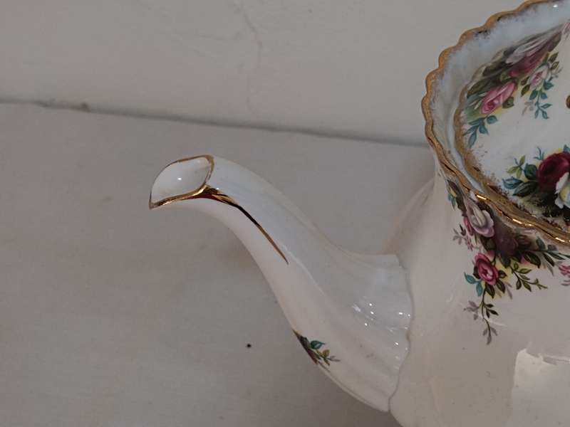 Royal Albert Celebration Tea pot