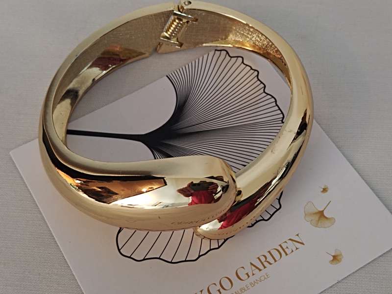 Ginkgo Garden gold tone bangle