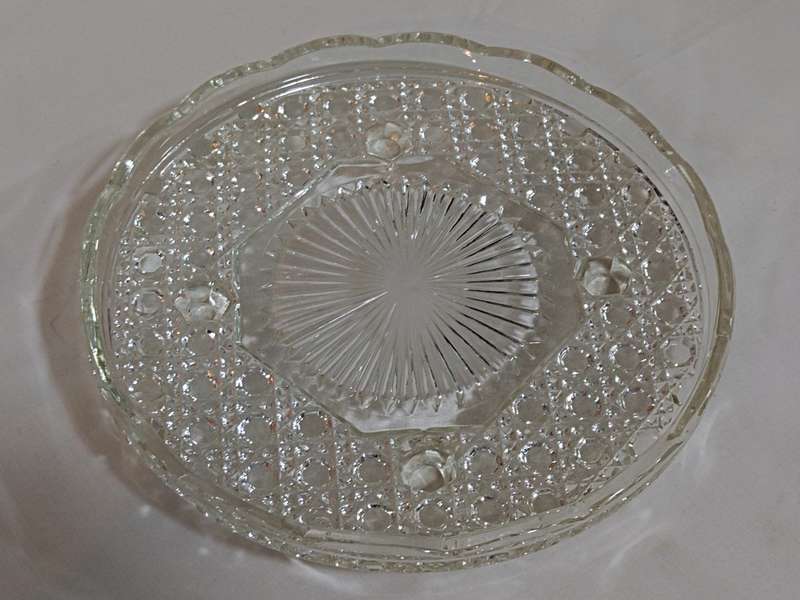 Hobnail serving plate with 4 small legs