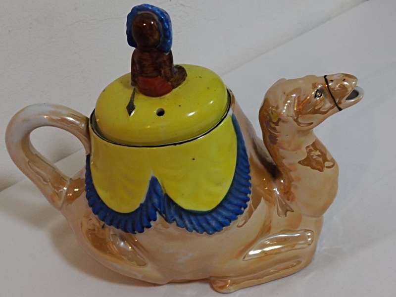 Camel teapot, Made in Japan