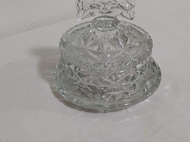 Stunning pressed glass trinket box