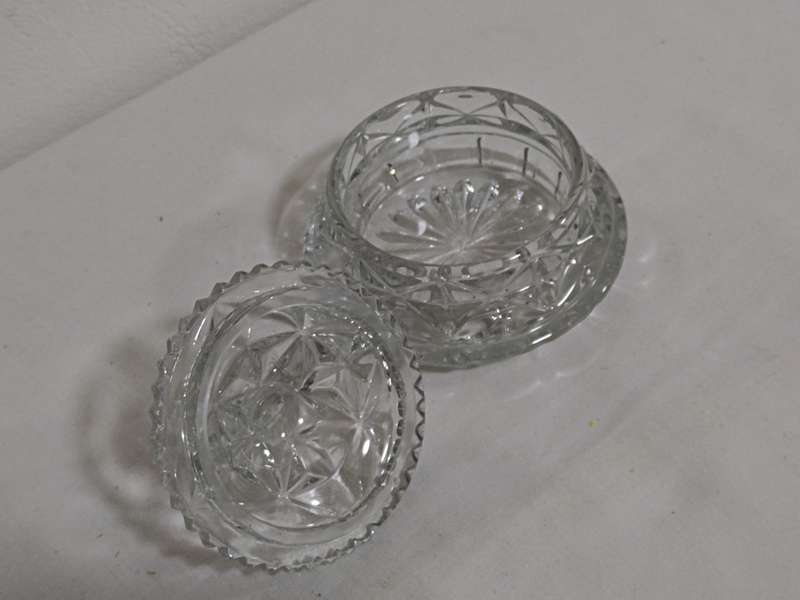 Stunning pressed glass trinket box