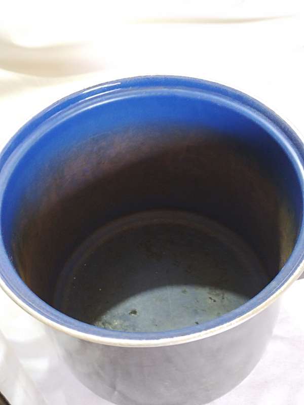 Black Enamel Pot