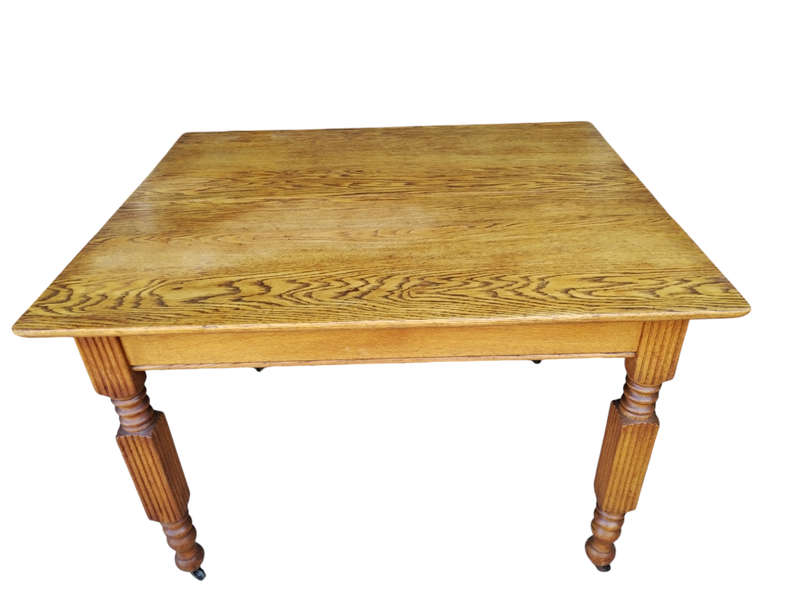 Oak Colonial table