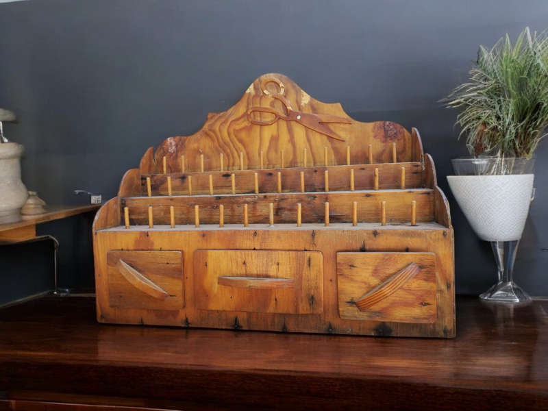Sewing cabinet