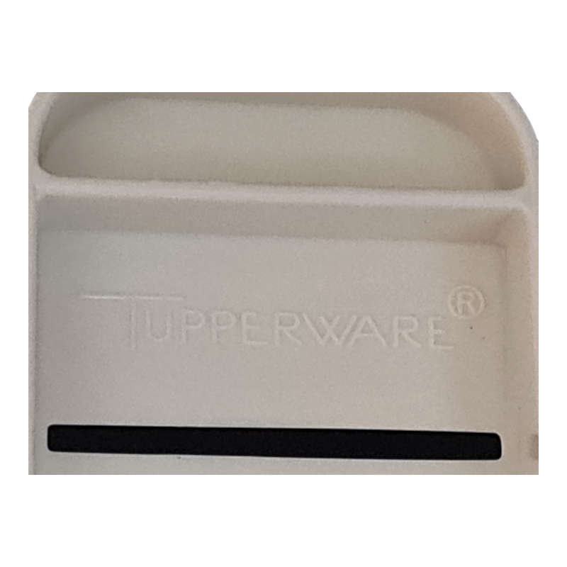 Tupperware grit with handles