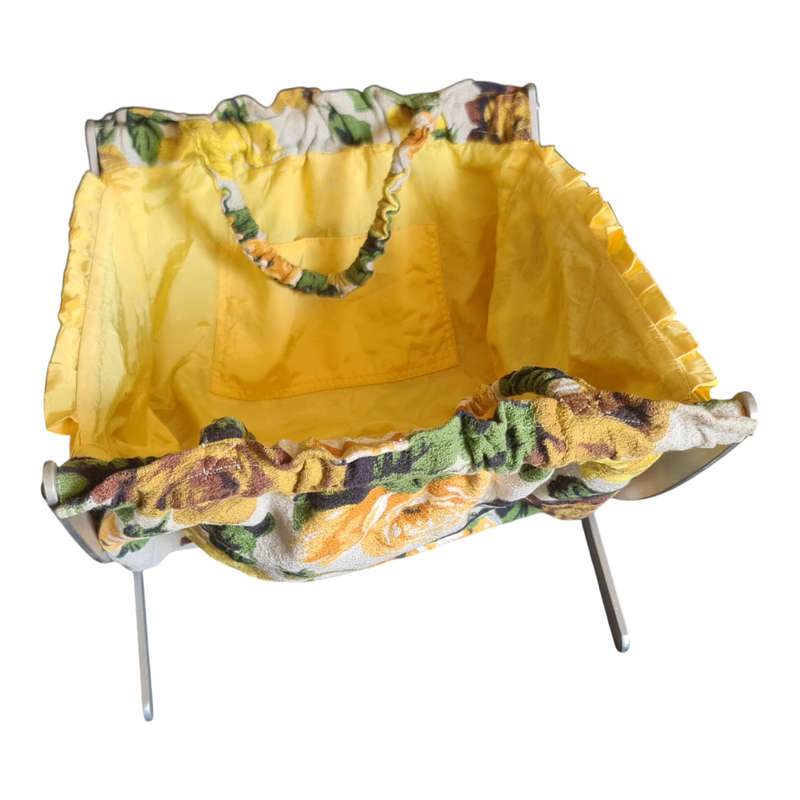 Sewing/knitting fold up holder