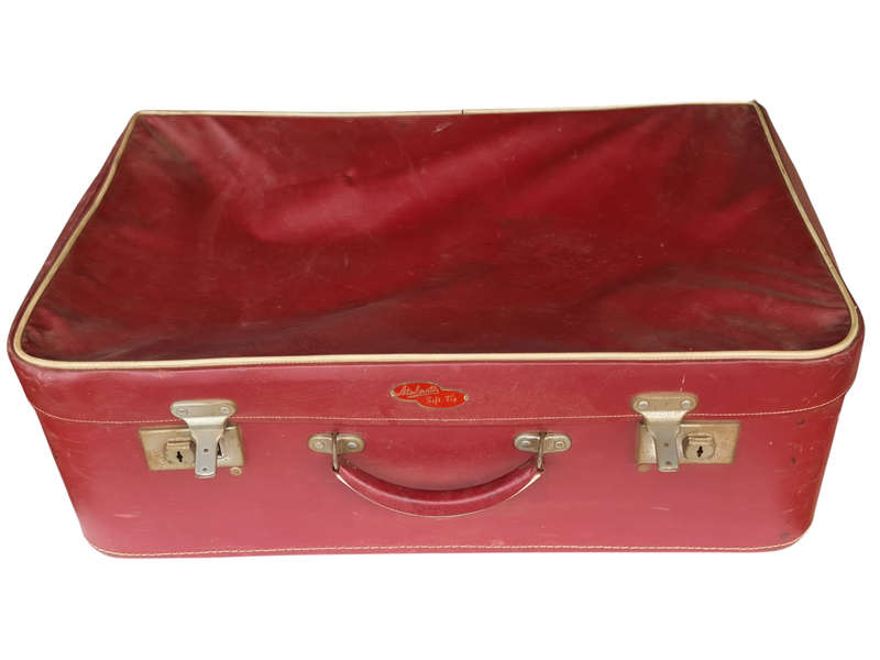 Atlanta Soft Top Red Vintage Suitcase