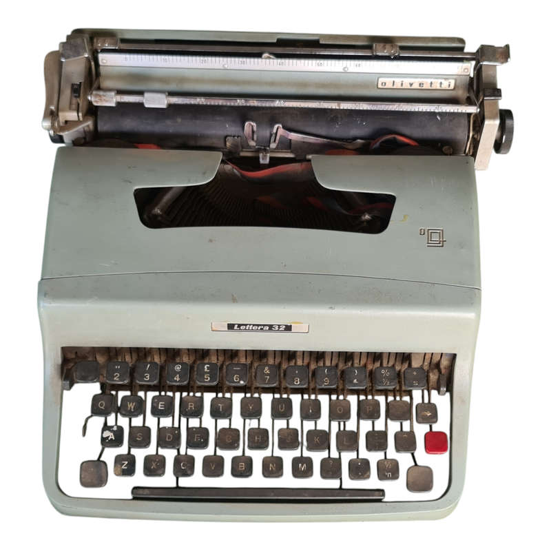 Olivetti Lettara 32 Typewriter