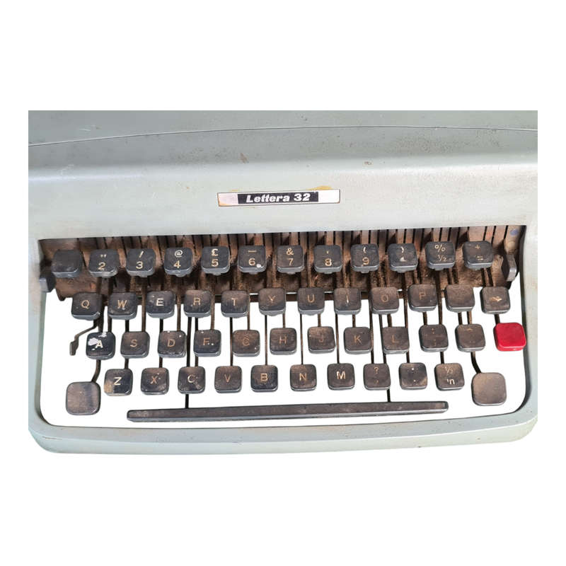 Olivetti Lettara 32 Typewriter