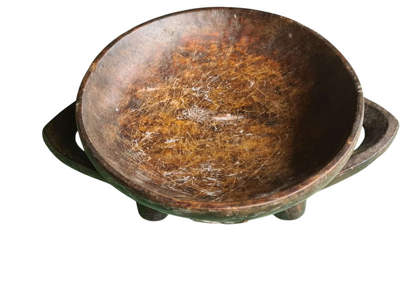 African: Wooden serving bowl