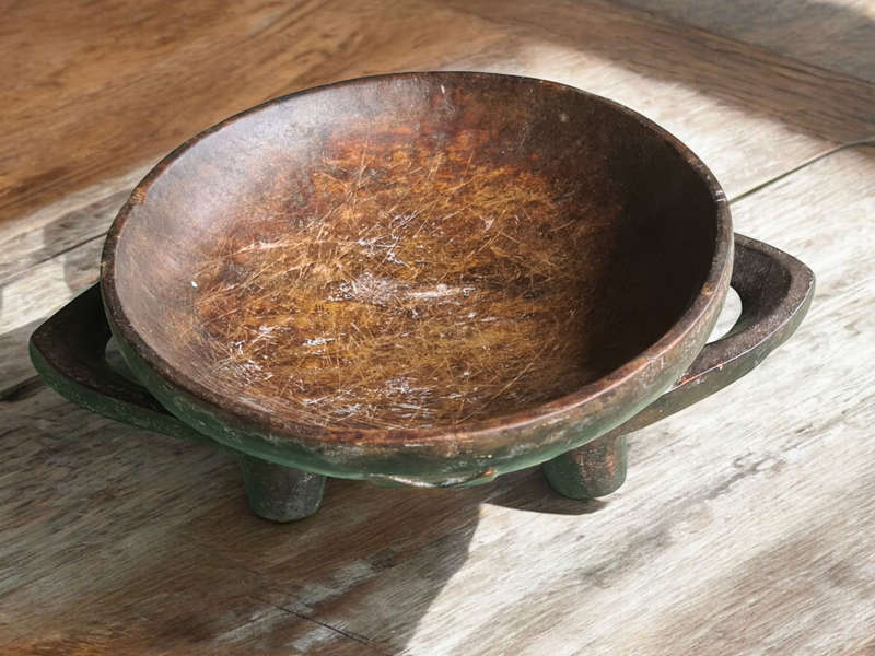 African: Wooden serving bowl