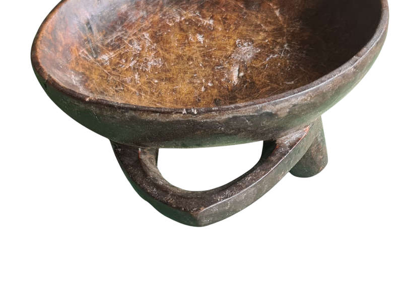 African: Wooden serving bowl