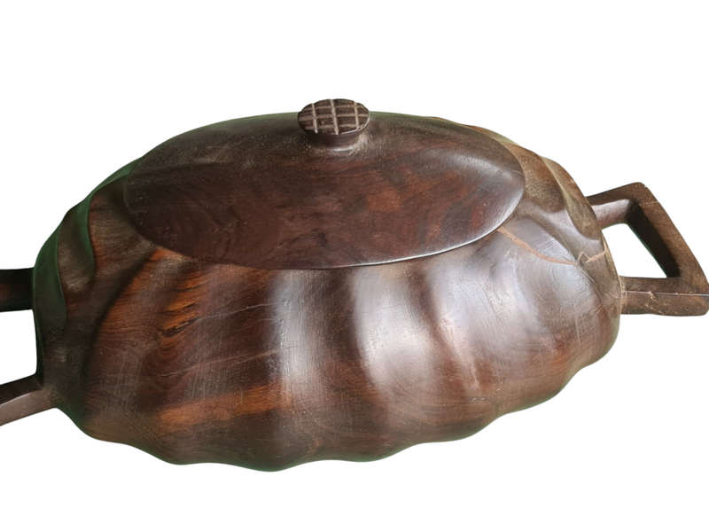 African: Wooden scollep serving bowl