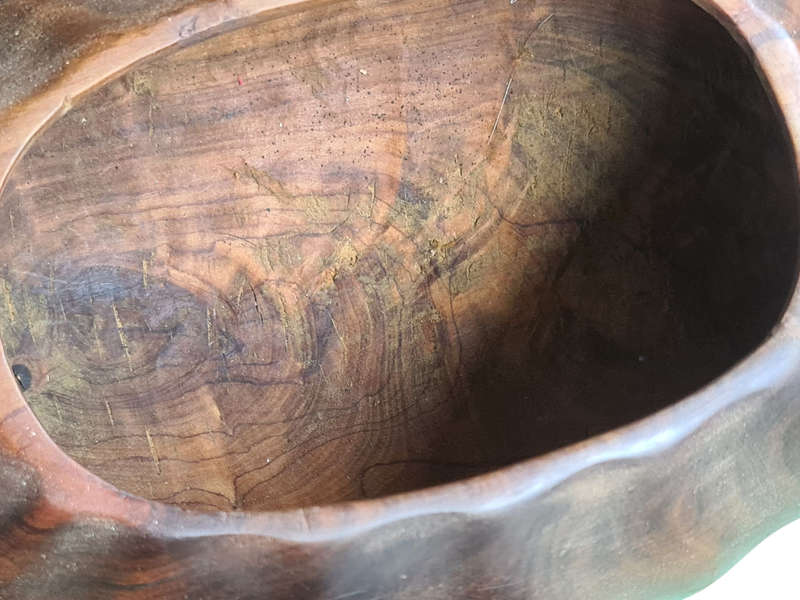 African: Wooden scollep serving bowl