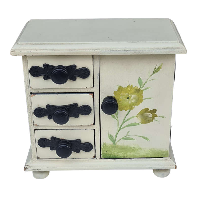 Hand painted organizer/Jewlery Box