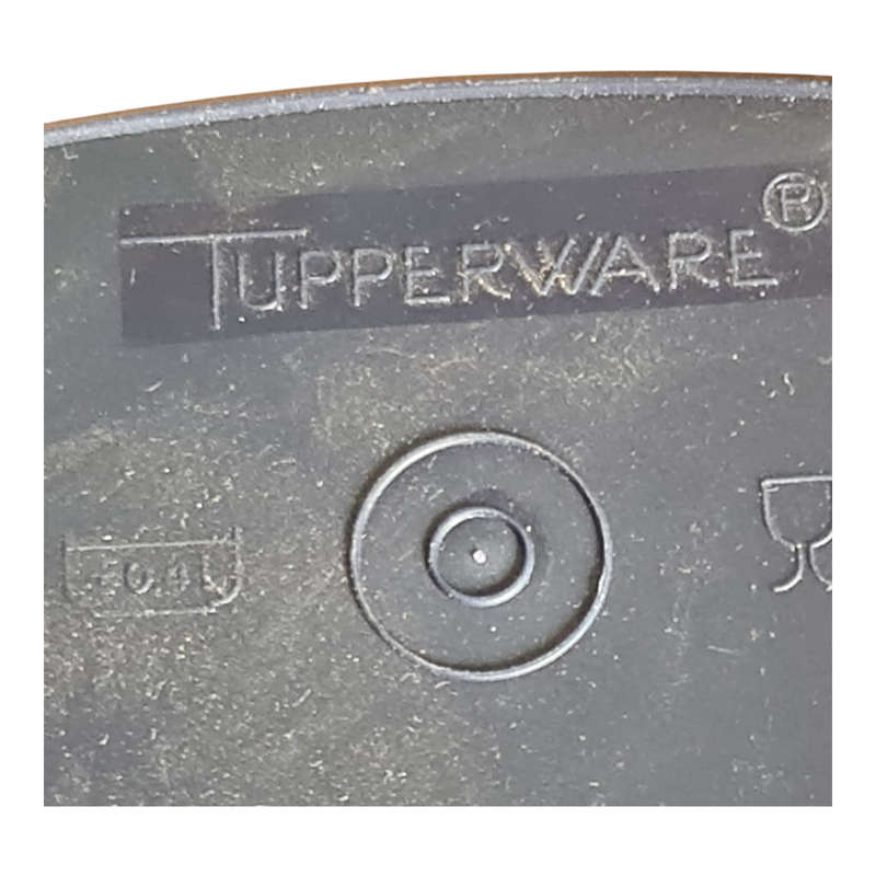Tuppweware, Two small sandwich size lunch boxes (28258-4:311-66)
