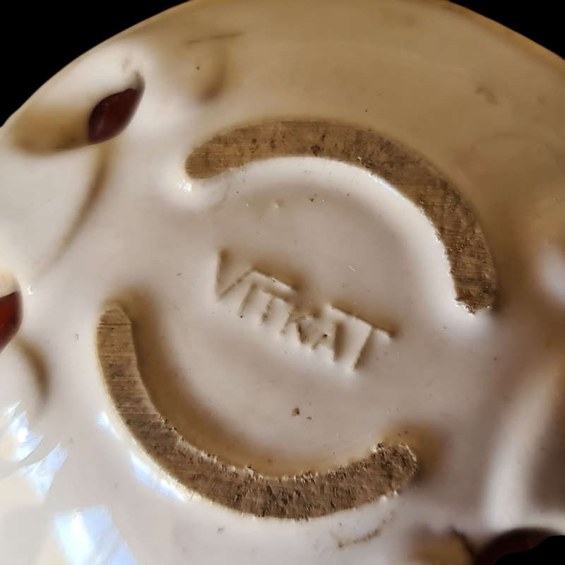 Vintage Porcelain Vitkat Cat eys/road studs
