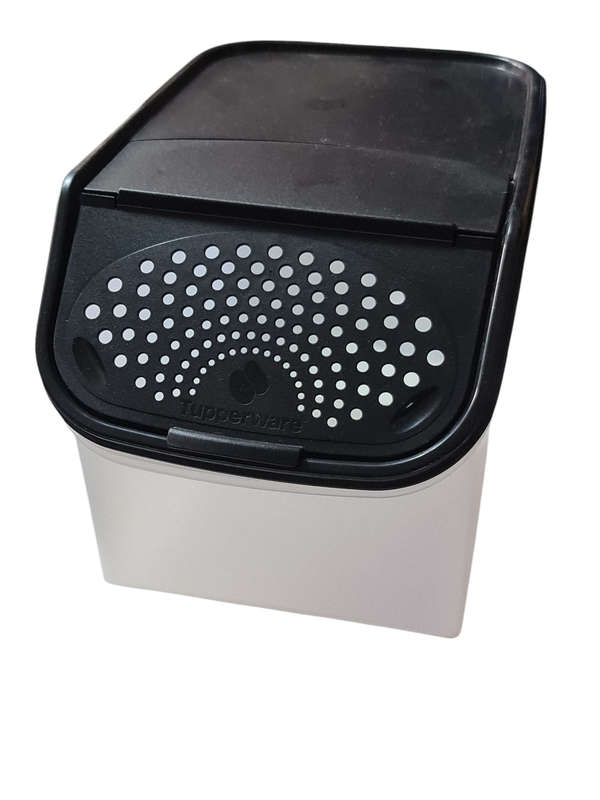 Tupperware Potato holder