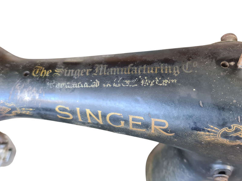 Singer sewing Machine circa 1942
