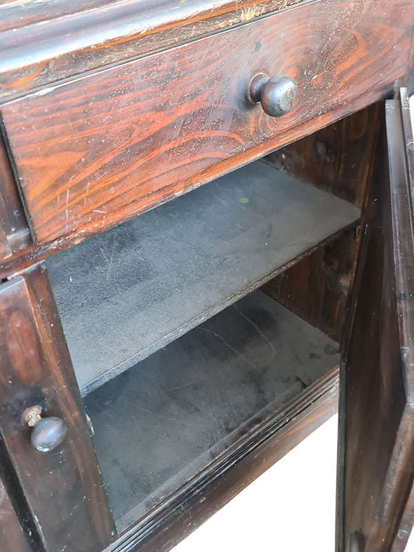 Vintage side board. Needs attention