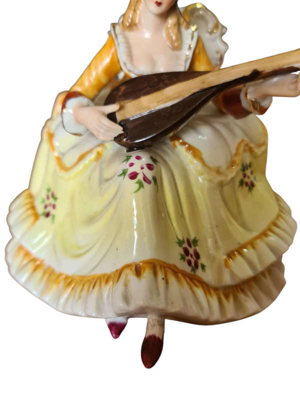 The Leonardo Collection figurine