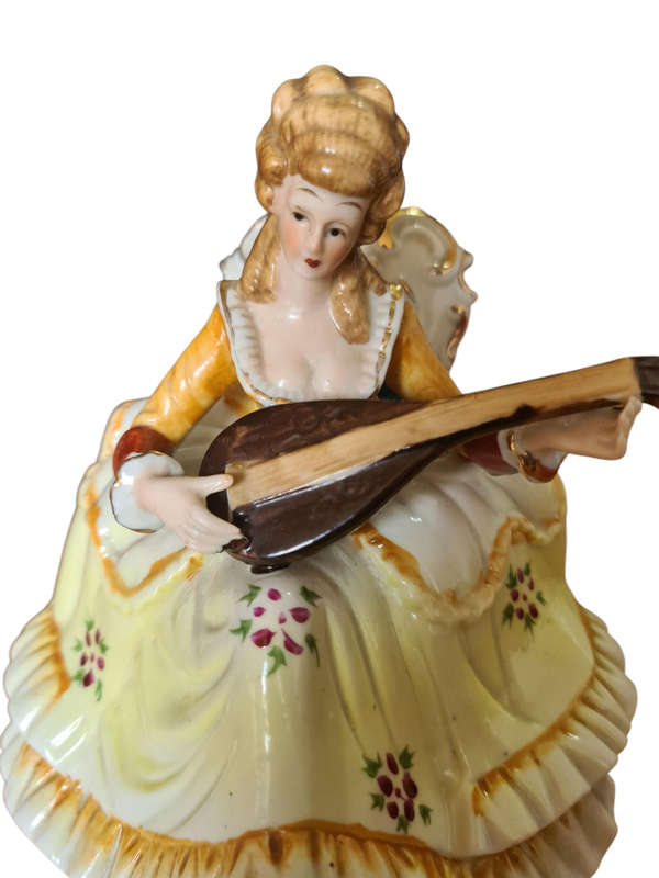 The Leonardo Collection figurine