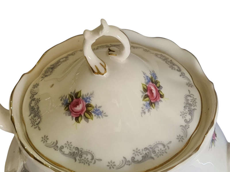Royal Albert Tranquility 22 Piece teaset